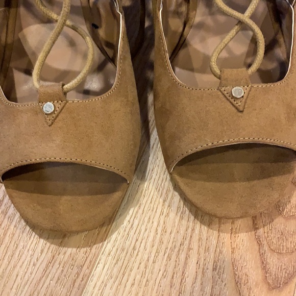 Indigo Rd Wedge Heels - Picture 3 of 6